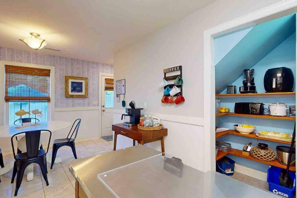 The Blue Door Bungalow Уилмингтон Экстерьер фото