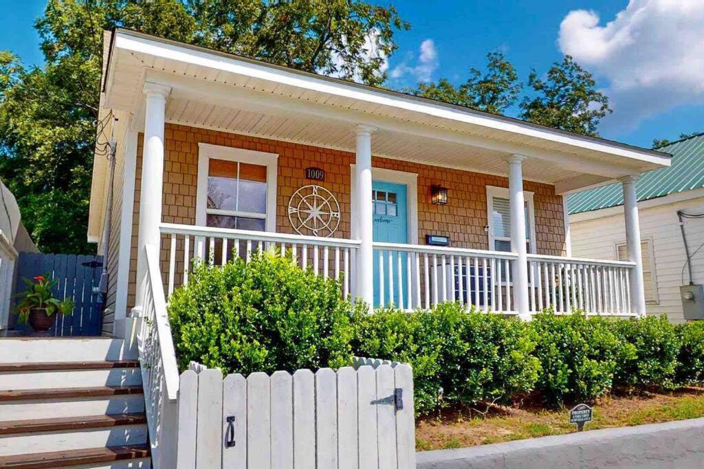 The Blue Door Bungalow Уилмингтон Экстерьер фото